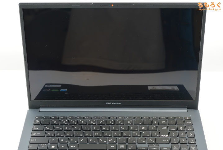 Vivobook Pro 15 OLED(M6500)はグレア